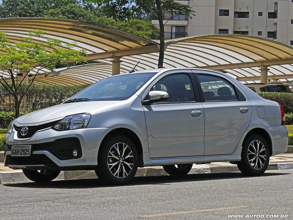 Toyota Etios Sedã 2017