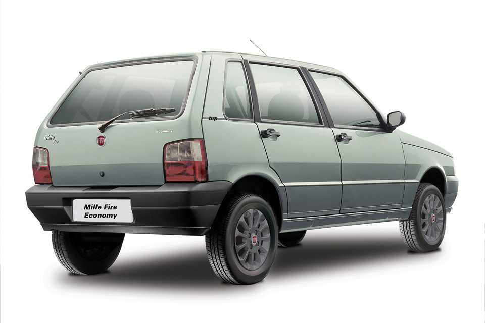 Fiat lança pacote 'Top' para o Uno Mille - AUTOO