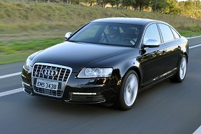 Audi S6: pre�o e divers�o caminham lado a lado