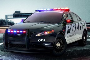 EUA: Ford revela Taurus "policial"