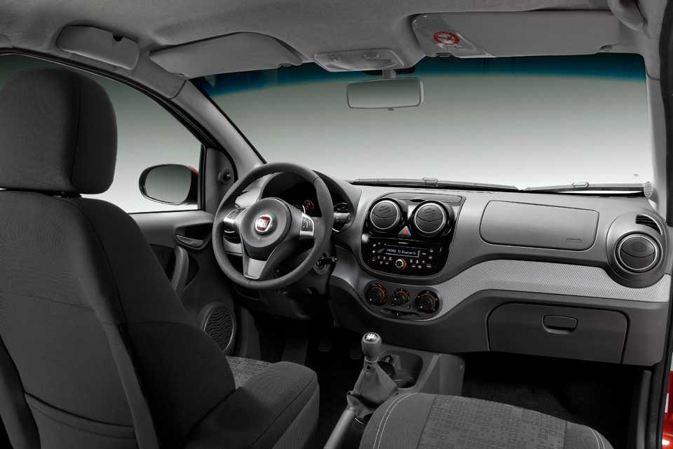 Interior do Palio Attractive