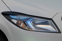 Chevrolet Faróis trazem detalhes azulados