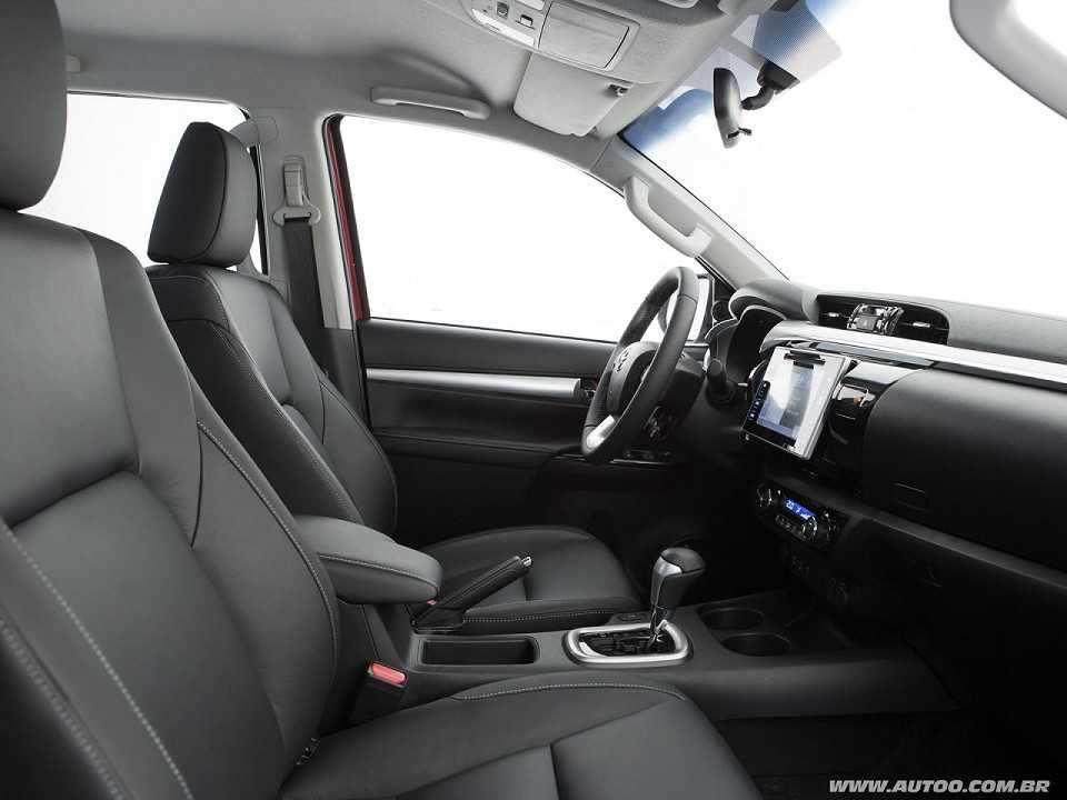 Toyota�Hilux 2016 - bancos dianteiros
