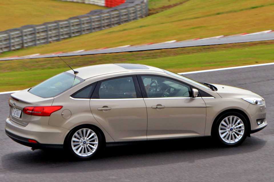 Ford Focus Fastback 2016