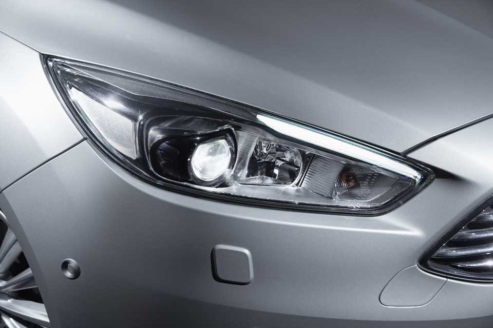 Ford Focus Fastback 2016