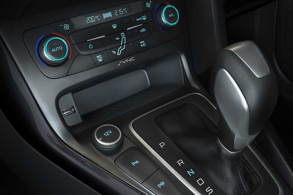 Ford Focus Fastback 2016