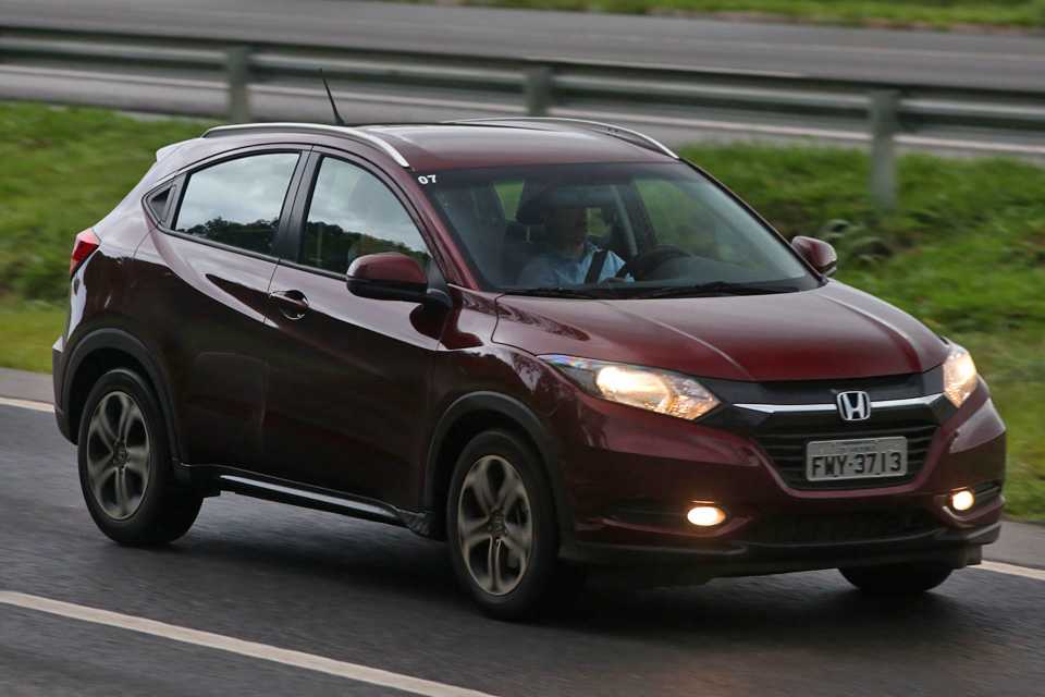 Rodas aro 17 deixaram o HR-V encorpado