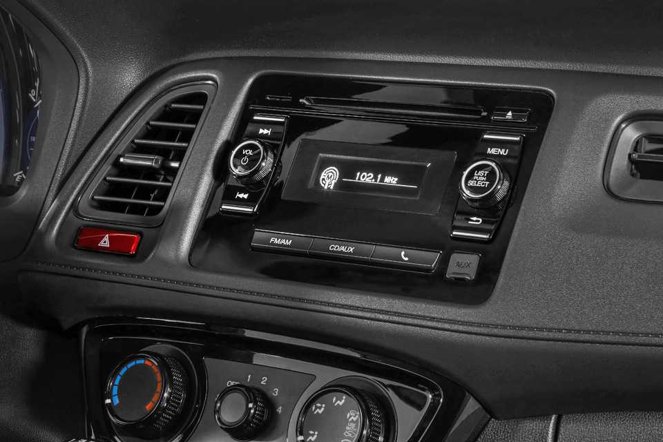 Sistema de áudio do HR-V LX é incentivo a comprar outra versão mais cara