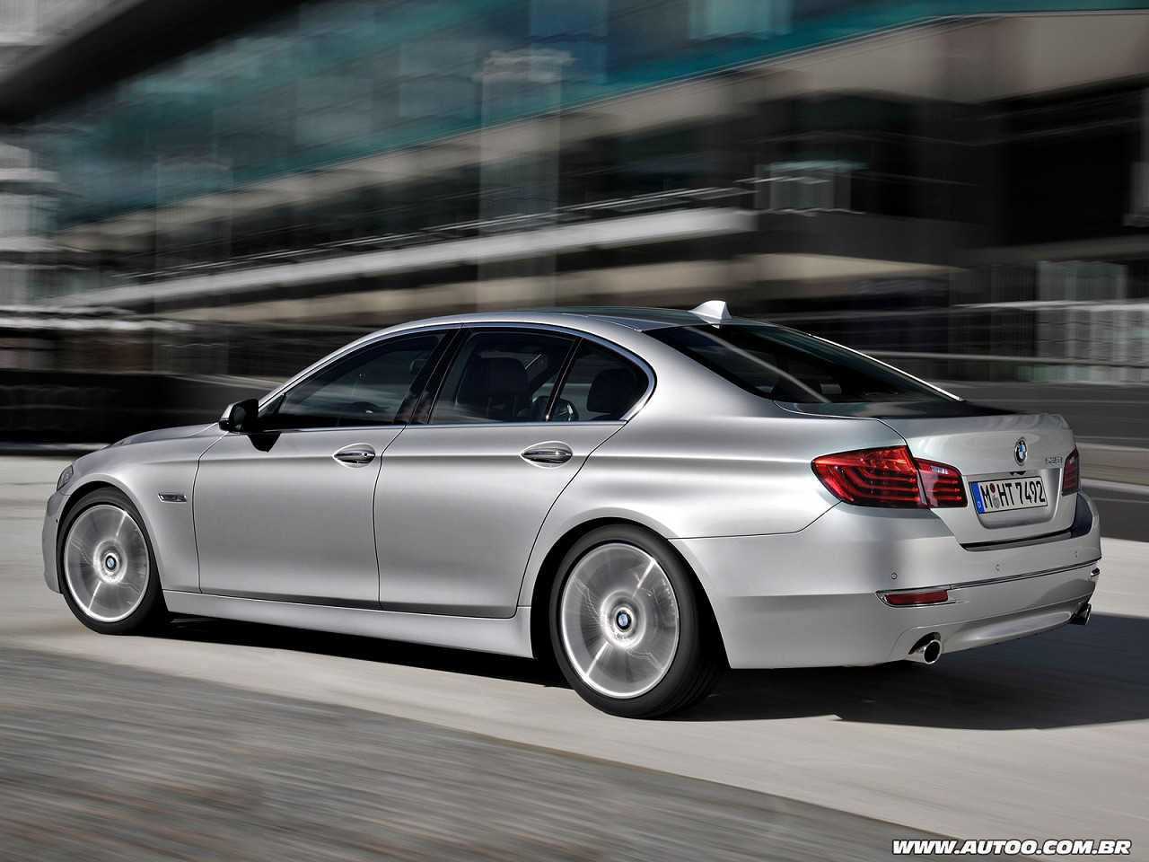 BMW�S�rie 5 - Foto 39 de 39 - 1600 x 1200 pixels2014 - �ngulo traseiro