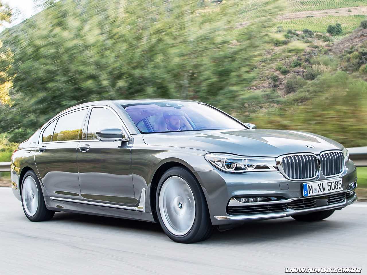 BMW�S�rie 7 2015 - �ngulo frontal