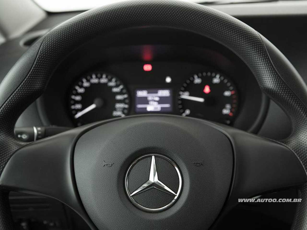 Mercedes-Benz�Vito - Foto 12 de 30 - 1600 x 1200 pixels2016 - volante
