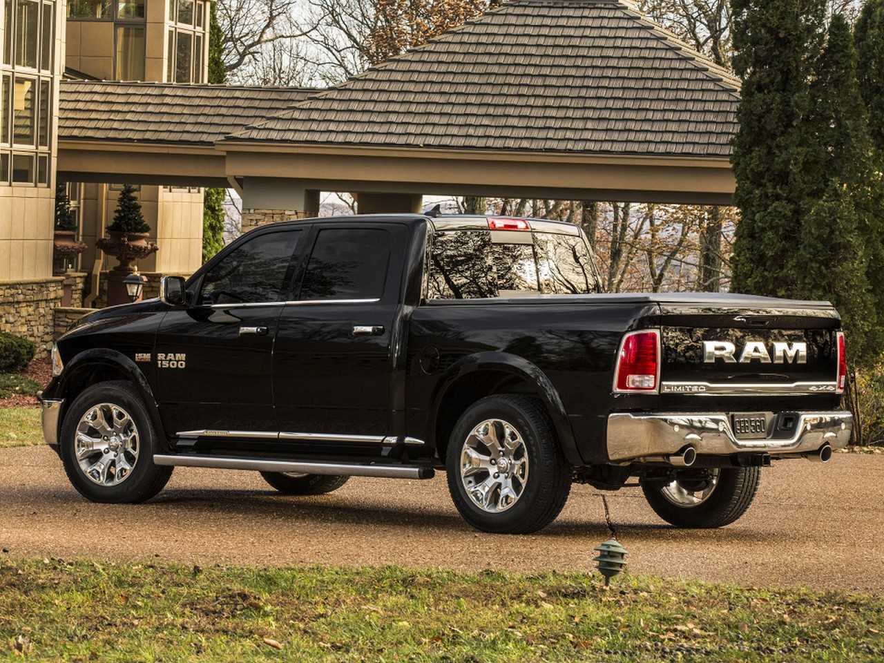 RAM�1500 2016 - �ngulo frontal