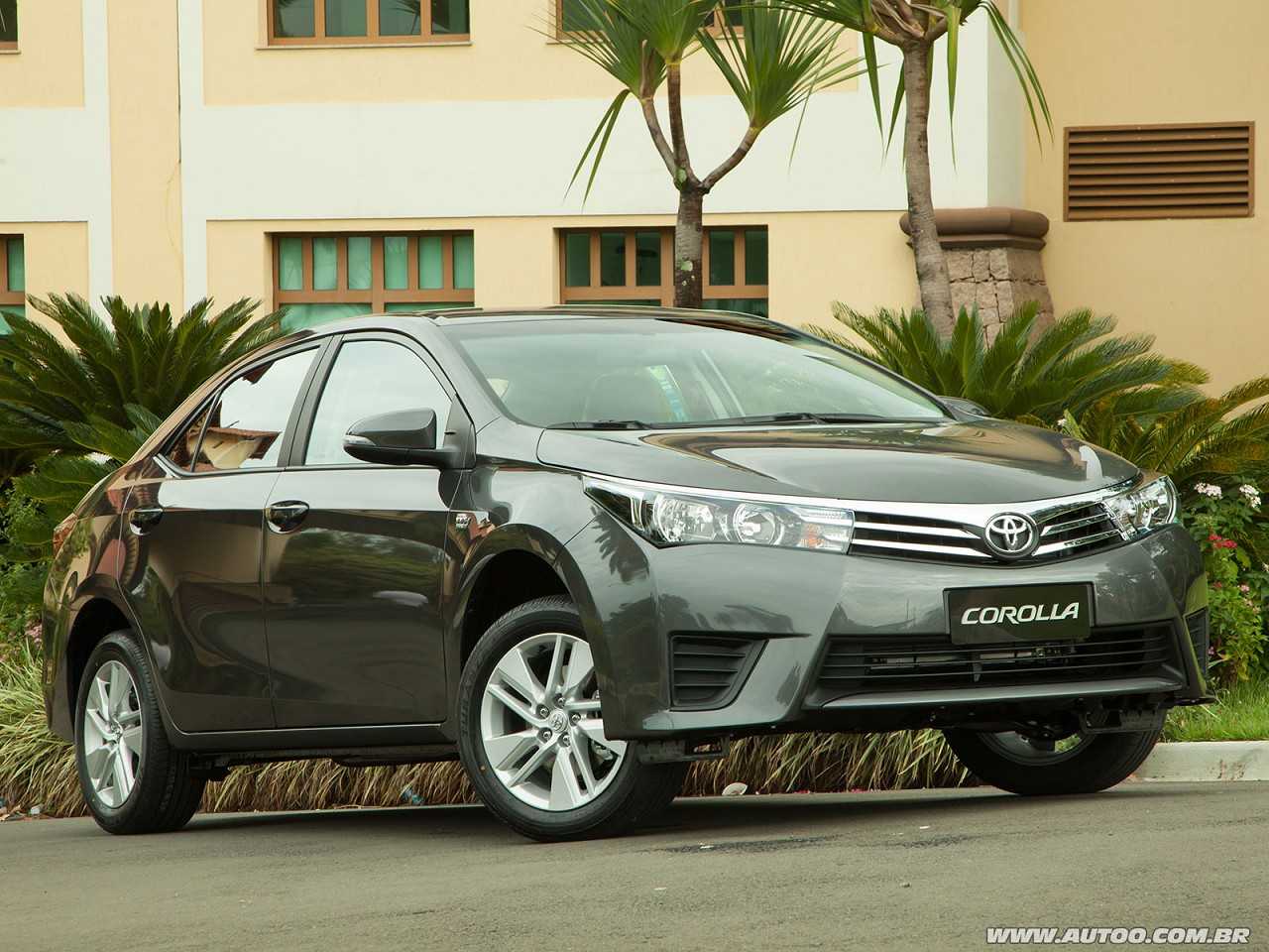 Toyota Corolla 2016 - ângulo frontal