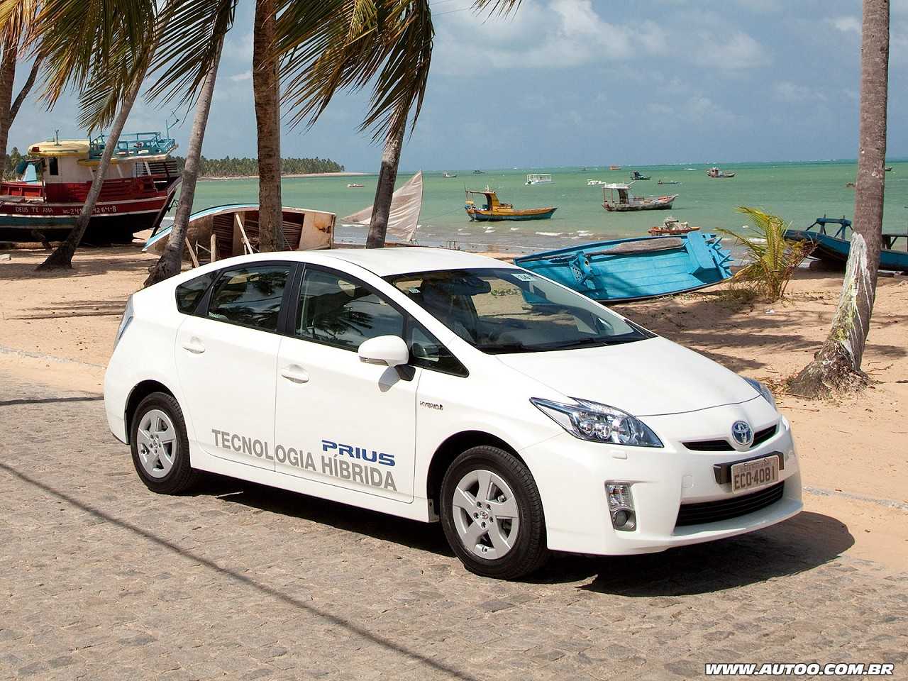 ToyotaPrius 2015 - ngulo frontal