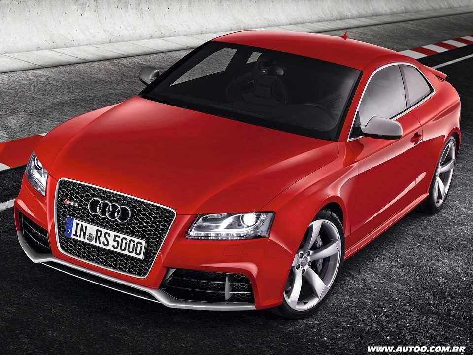 AudiRS 5 Coup 2011 - ngulo frontal