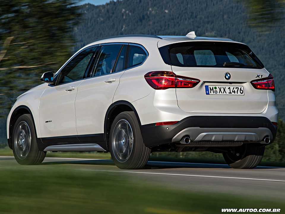 BMW�X1 2015 - �ngulo traseiro