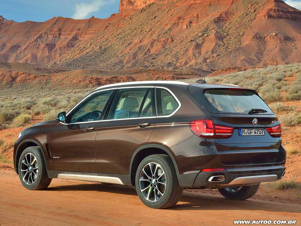 BMW�X5 2013 - �ngulo traseiro