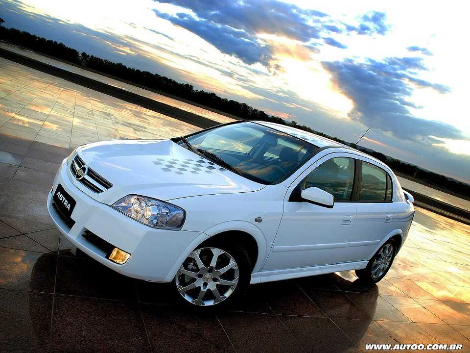 ChevroletAstra 2011 - ngulo frontal