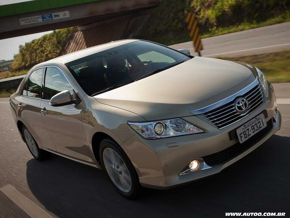 Toyota�Camry 2015 - �ngulo frontal