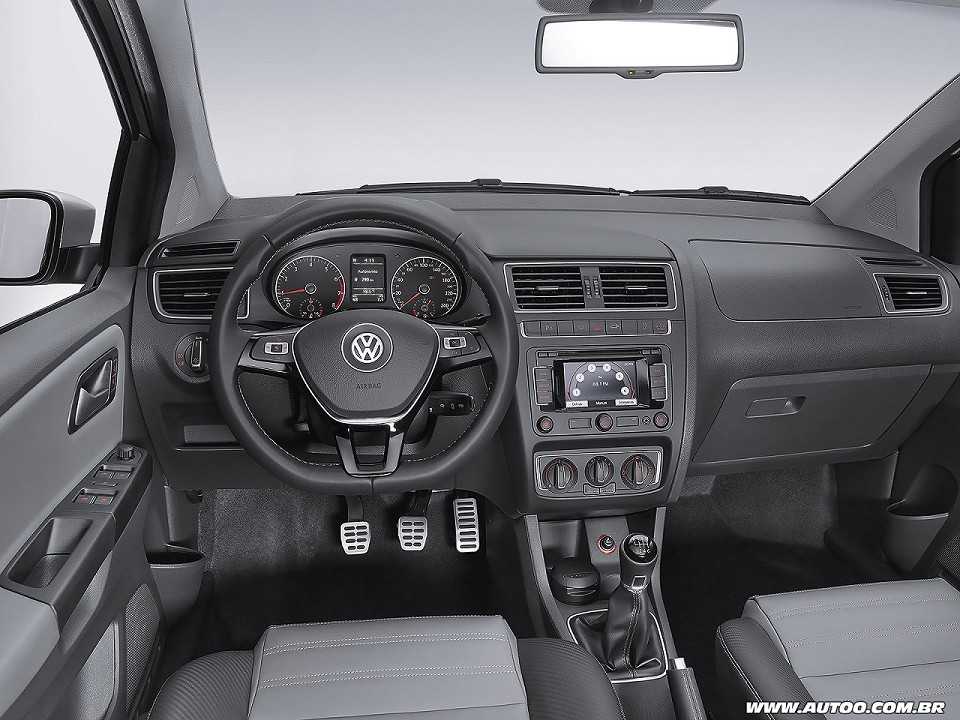 Volkswagen�Space Cross 2016 - painel
