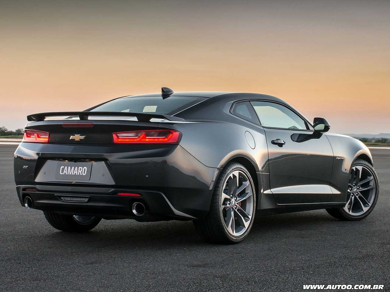 Chevrolet�Camaro 2017 - �ngulo traseiro