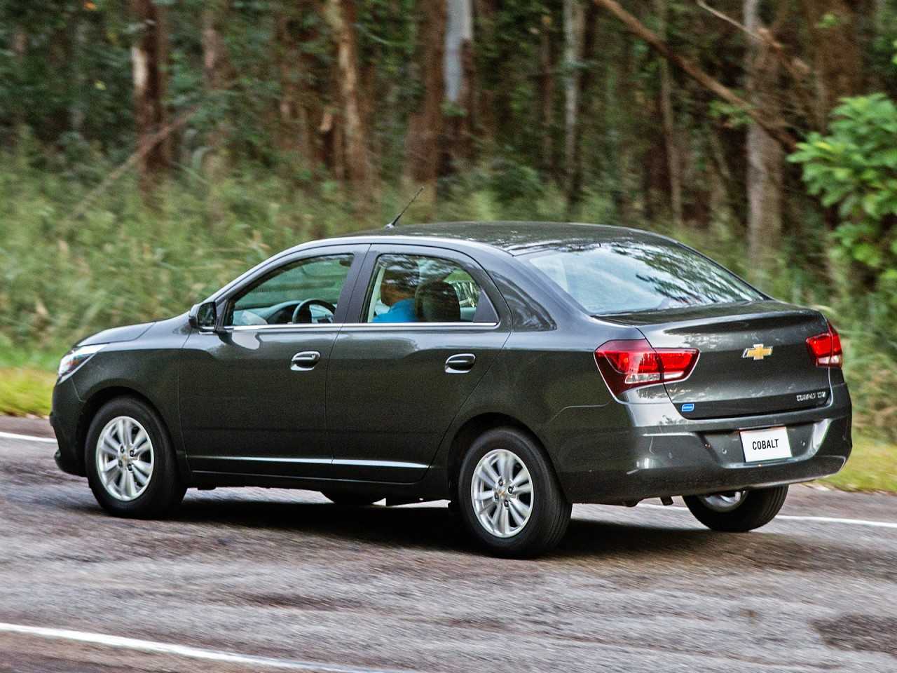 ChevroletCobalt 2017 - ngulo traseiro