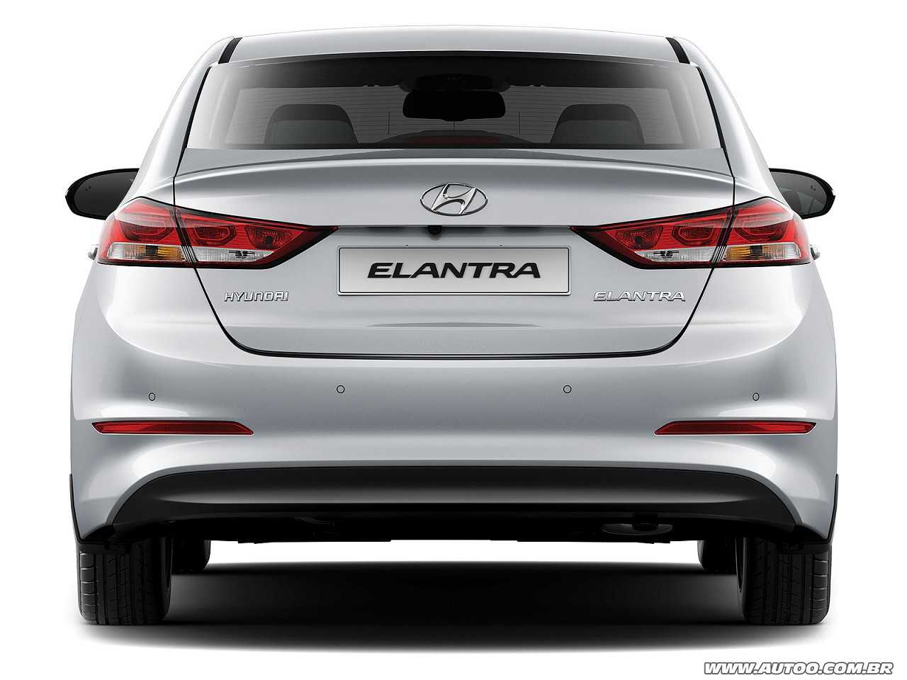 Hyundai�Elantra 2017 - traseira