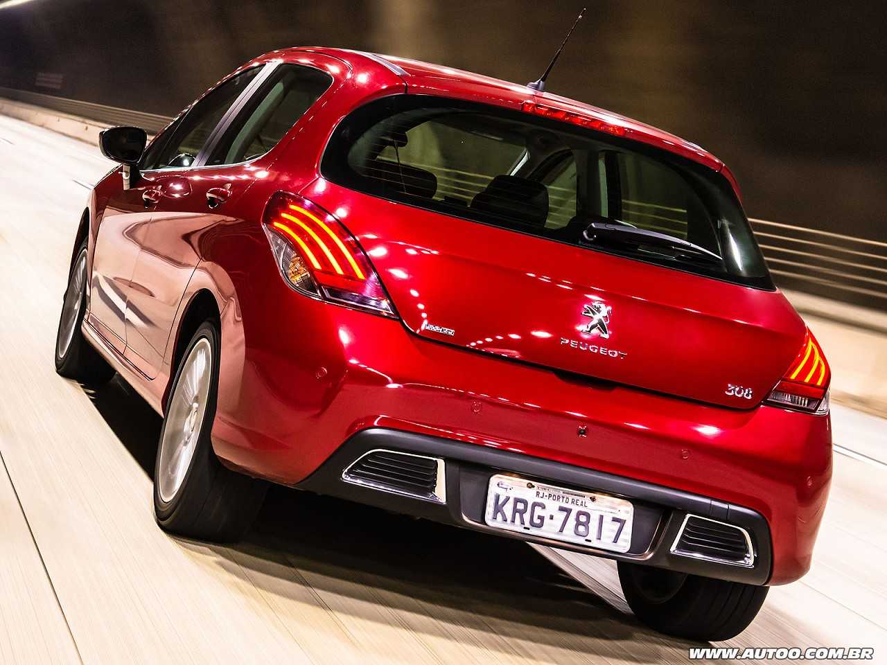 Peugeot308 2017 - ngulo traseiro