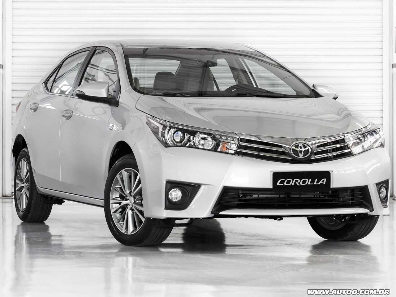 Toyota Corolla 2017 - ângulo frontal