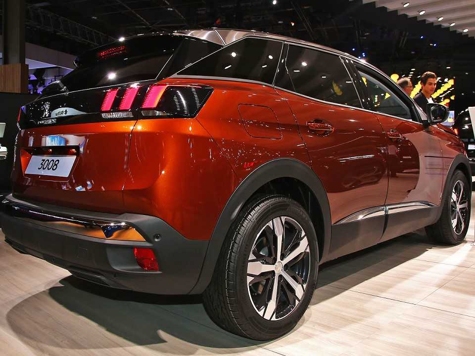 Peugeot�3008 2017 - �ngulo traseiro
