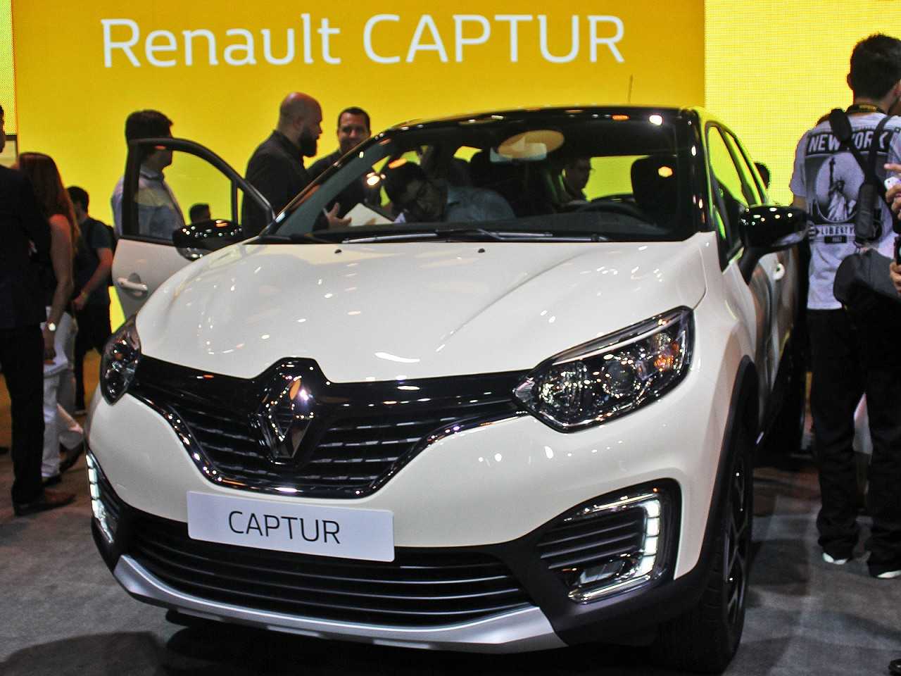 RenaultKaptur 2017 - ngulo frontal