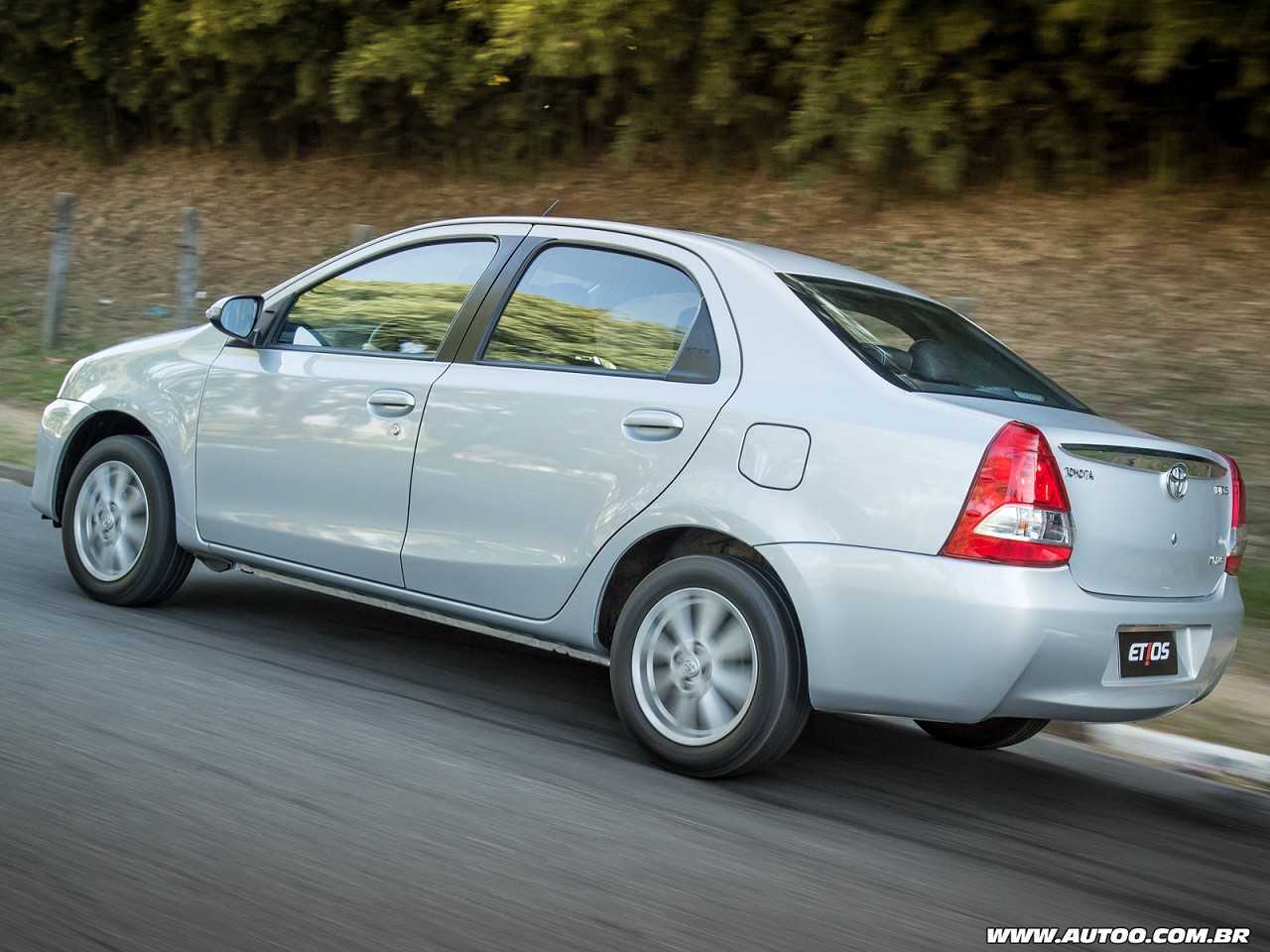 Toyota�Etios Sed� 2017 - �ngulo traseiro