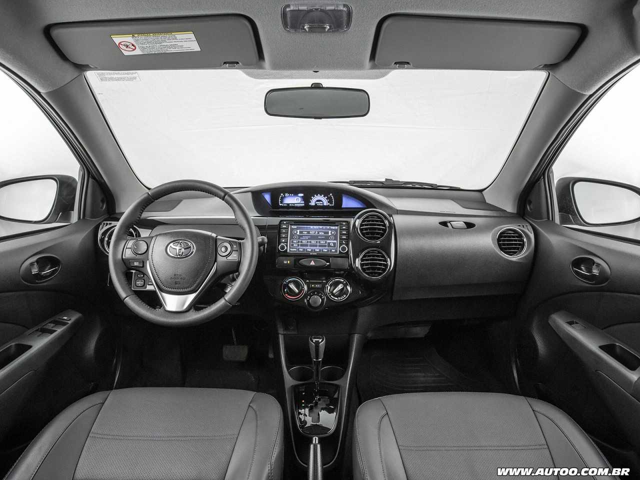 Toyota�Etios Sed� 2017 - painel