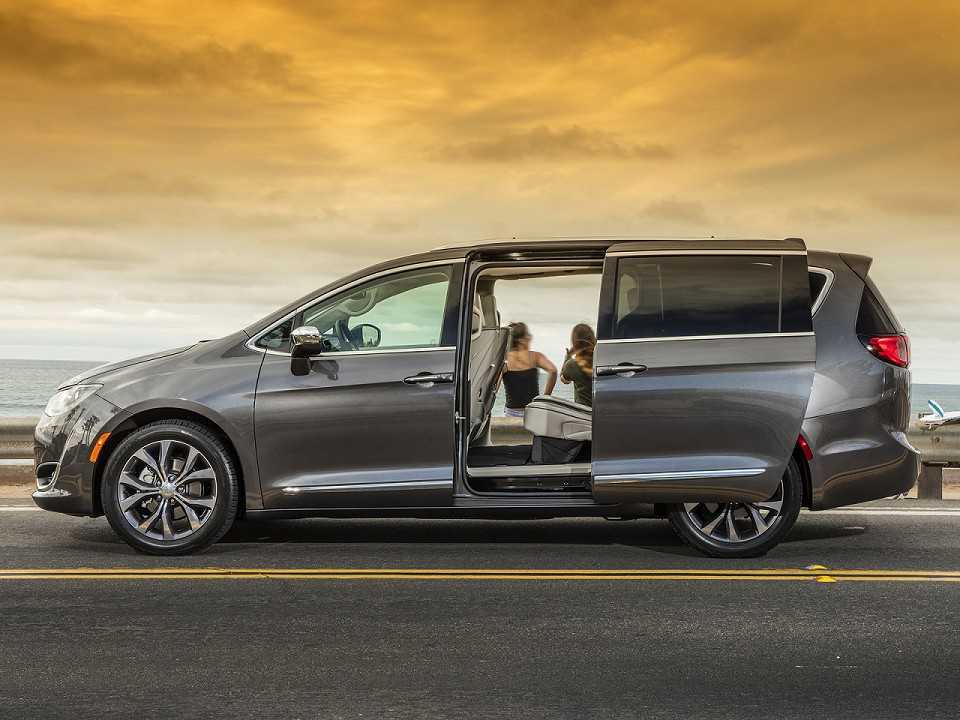 Chrysler�Pacifica 2017 - lateral