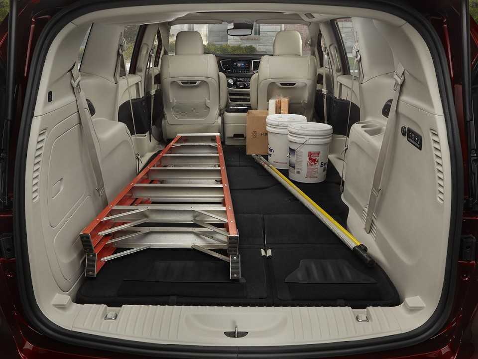 ChryslerPacifica 2017 - porta-malas