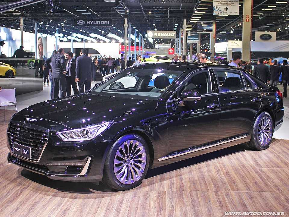 Genesis�G90 2017 - �ngulo frontal