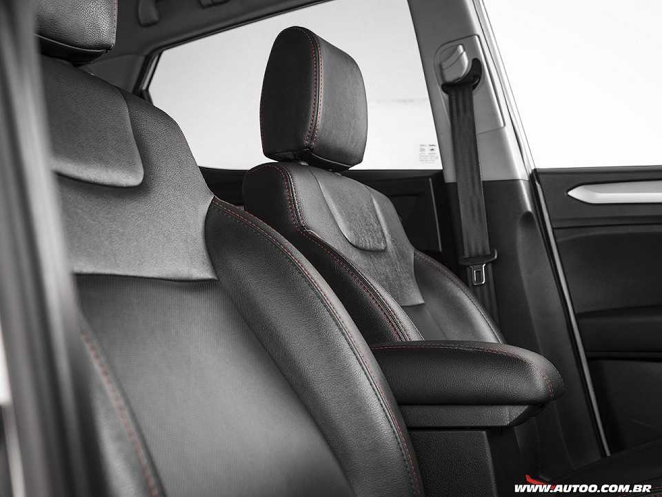 JAC�T50 2017 - bancos dianteiros