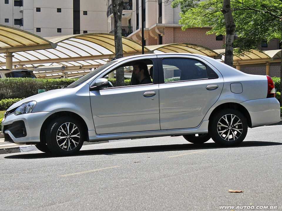 Toyota�Etios Sed� 2017 - lateral