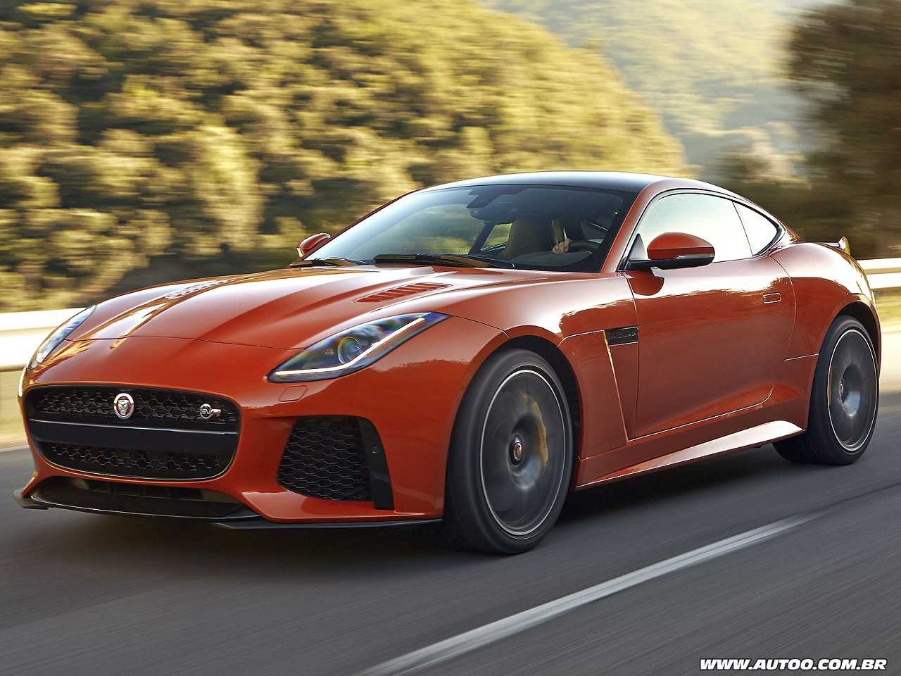 Jaguar F-Type SVR