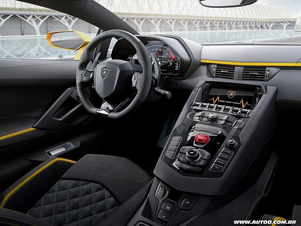 LamborghiniAventador S 2017 - painel