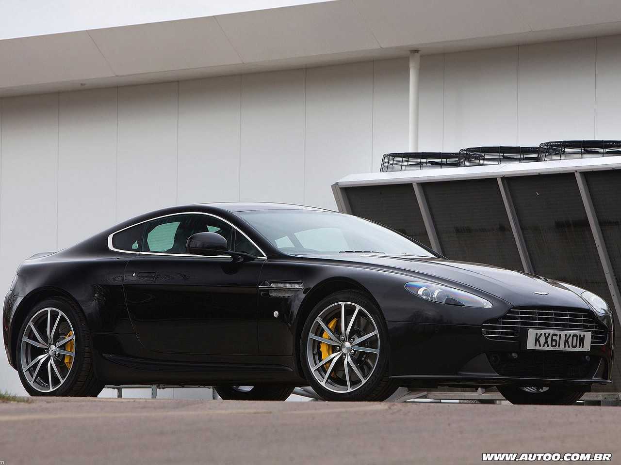 Aston Martin�Vantage 2012 - �ngulo frontal