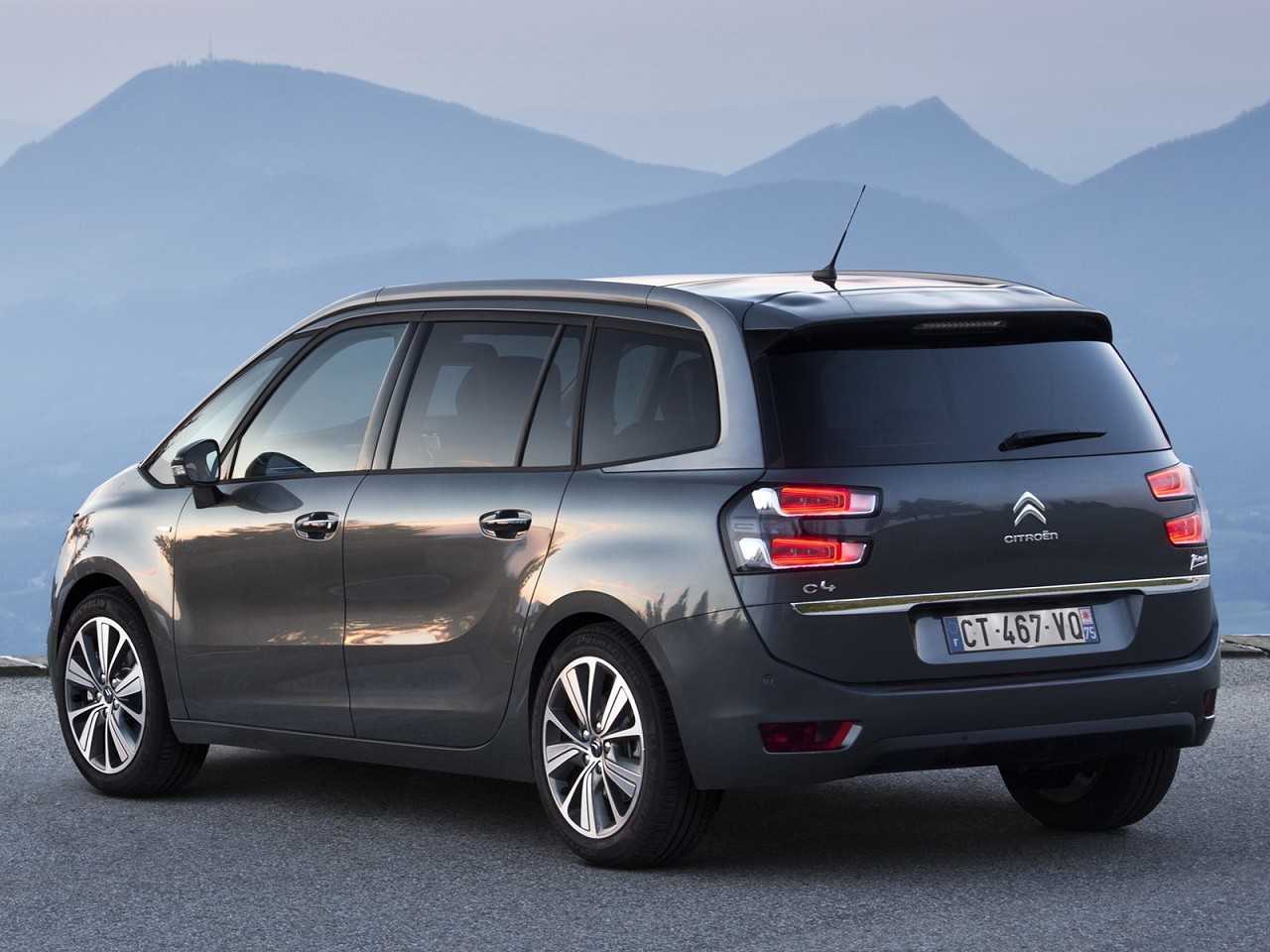 Citro�n�Grand C4 Picasso 2016 - �ngulo traseiro