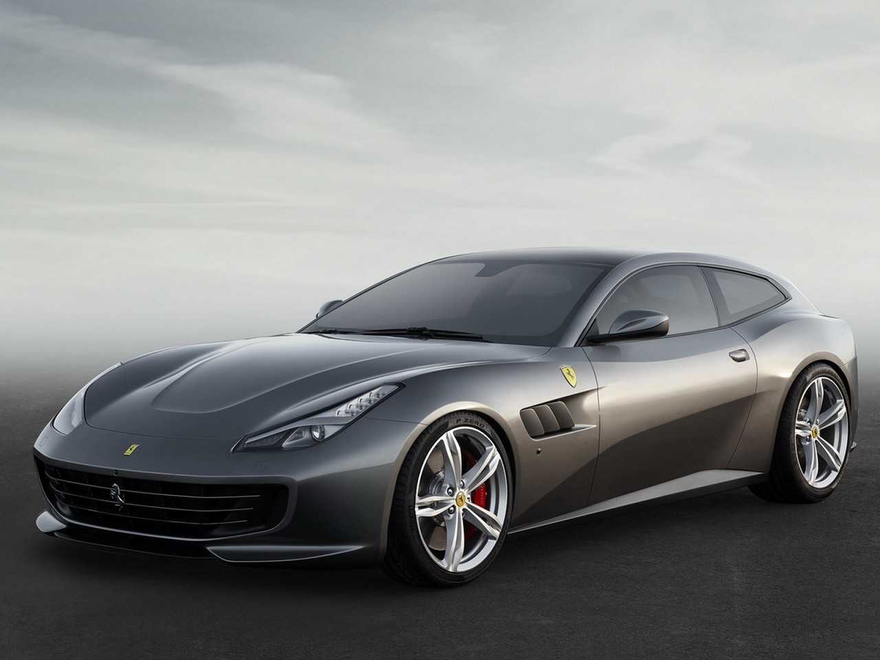 FerrariGTC4Lusso T 2016 - ngulo frontal