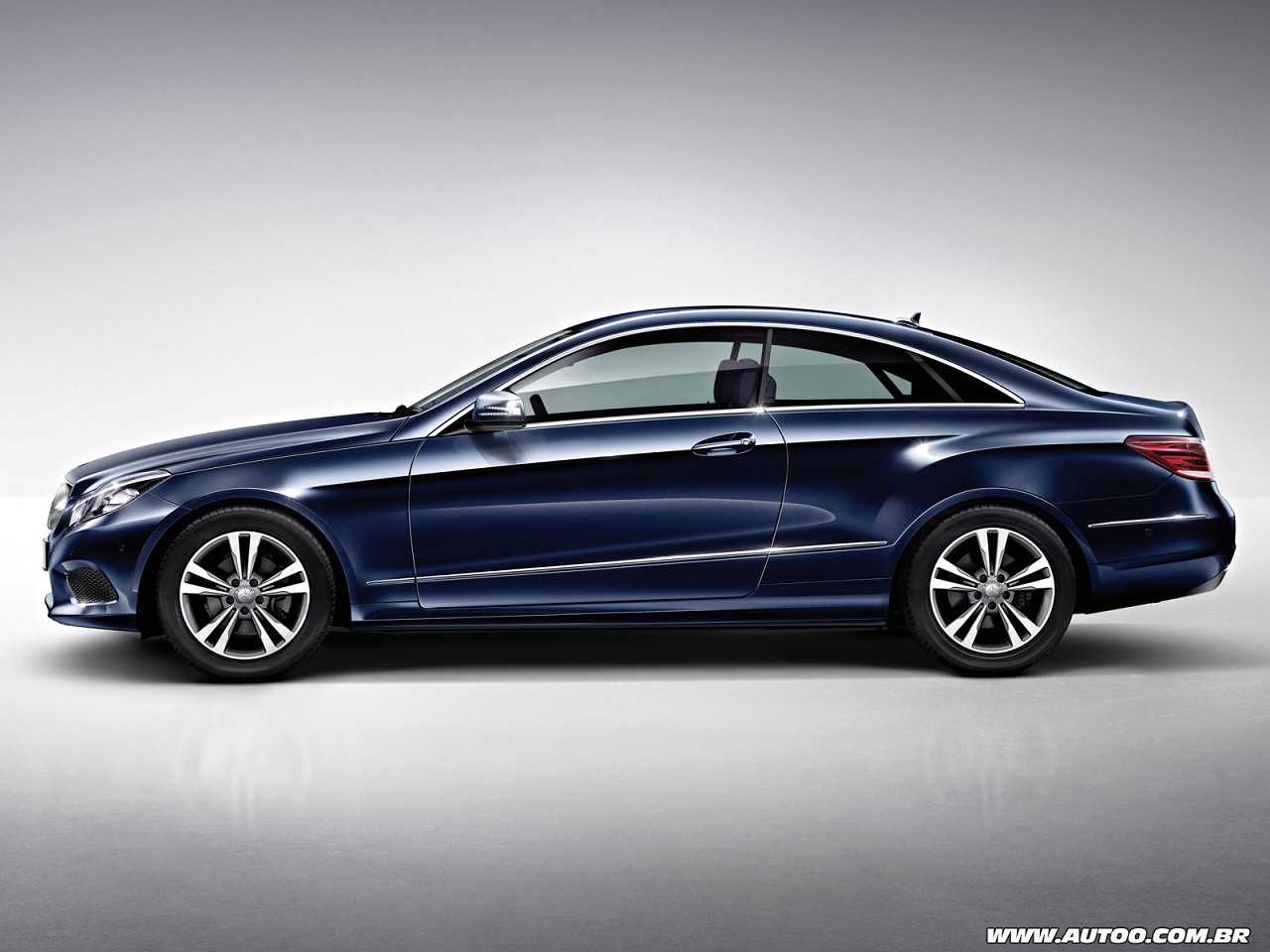 Mercedes-BenzClasse E Coup 2015 - lateral