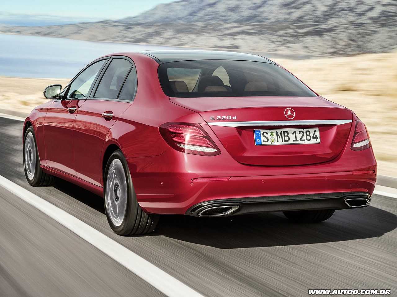 Mercedes-Benz�Classe E - Foto 22 de 23 - 1600 x 1200 pixels2016 - �ngulo traseiro