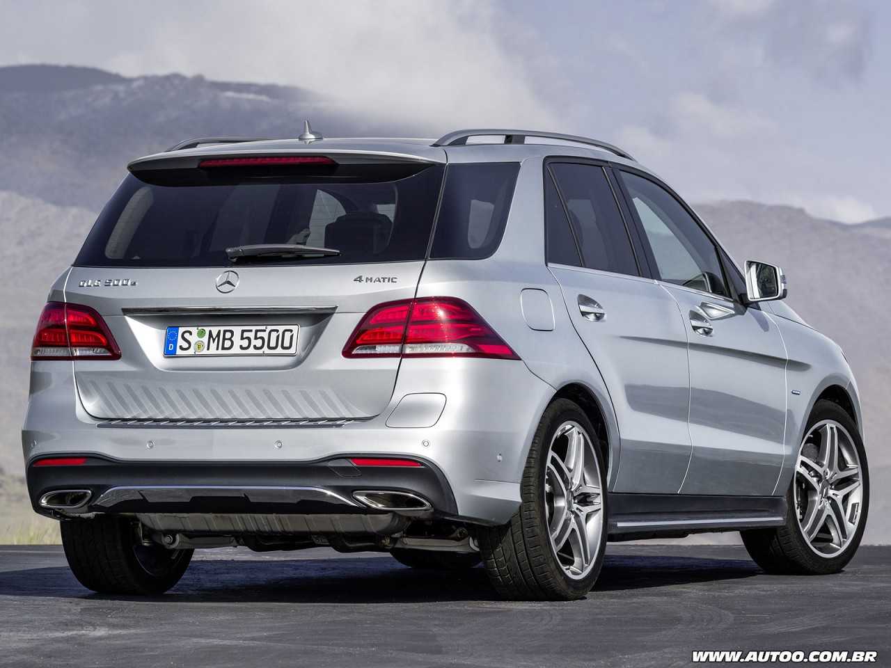 Mercedes-Benz�GLE 2016 - �ngulo traseiro