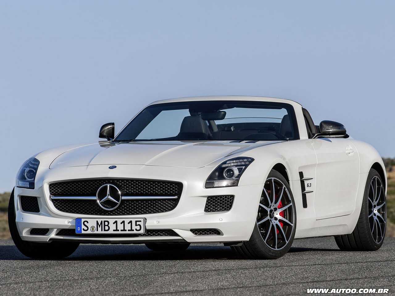 Mercedes-BenzSLS AMG Roadster 2013 - ngulo frontal