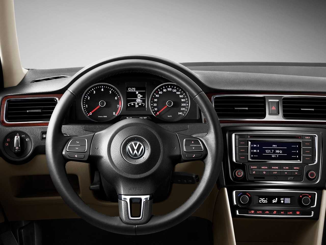 Volkswagen�Santana 2013 - painel