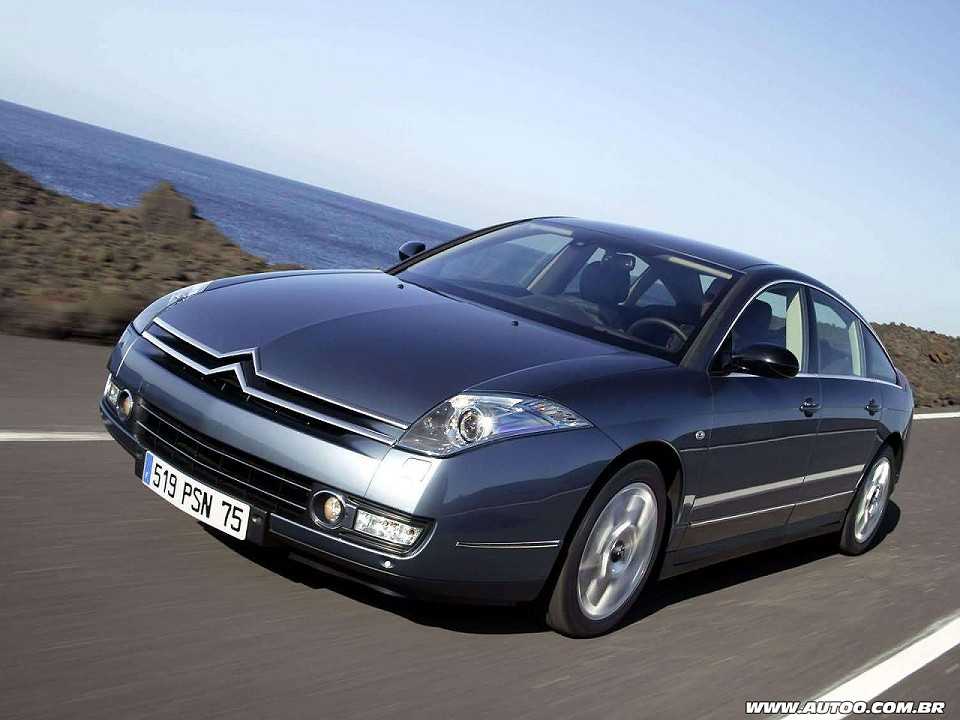 Citro�n�C6 2007 - �ngulo frontal