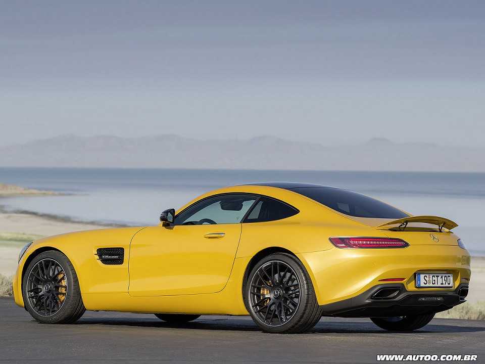Mercedes-Benz�AMG GT 2015 - �ngulo traseiro